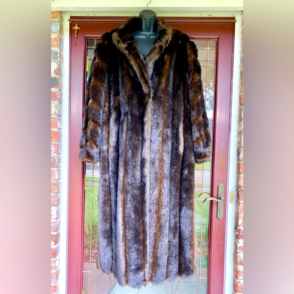 Donna Salyer’s Fabulous Furs Full-length  Brown Faux Fur Coat